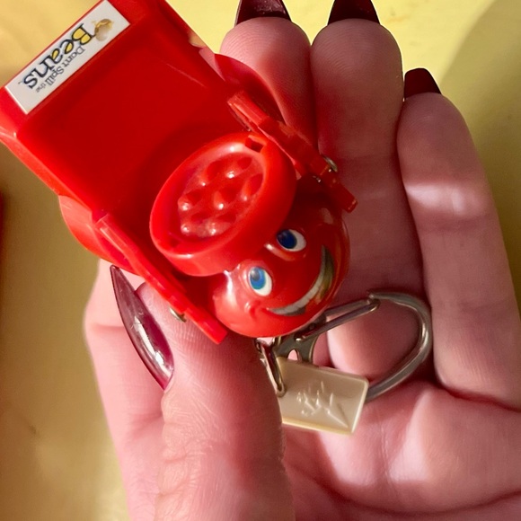 Vintage Miniature “Don’t Spill the Beans” Keychain - Picture 4 of 13